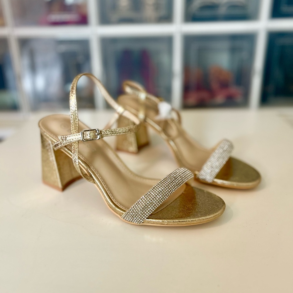 (SOLD) Gold Rhinestone Sandals